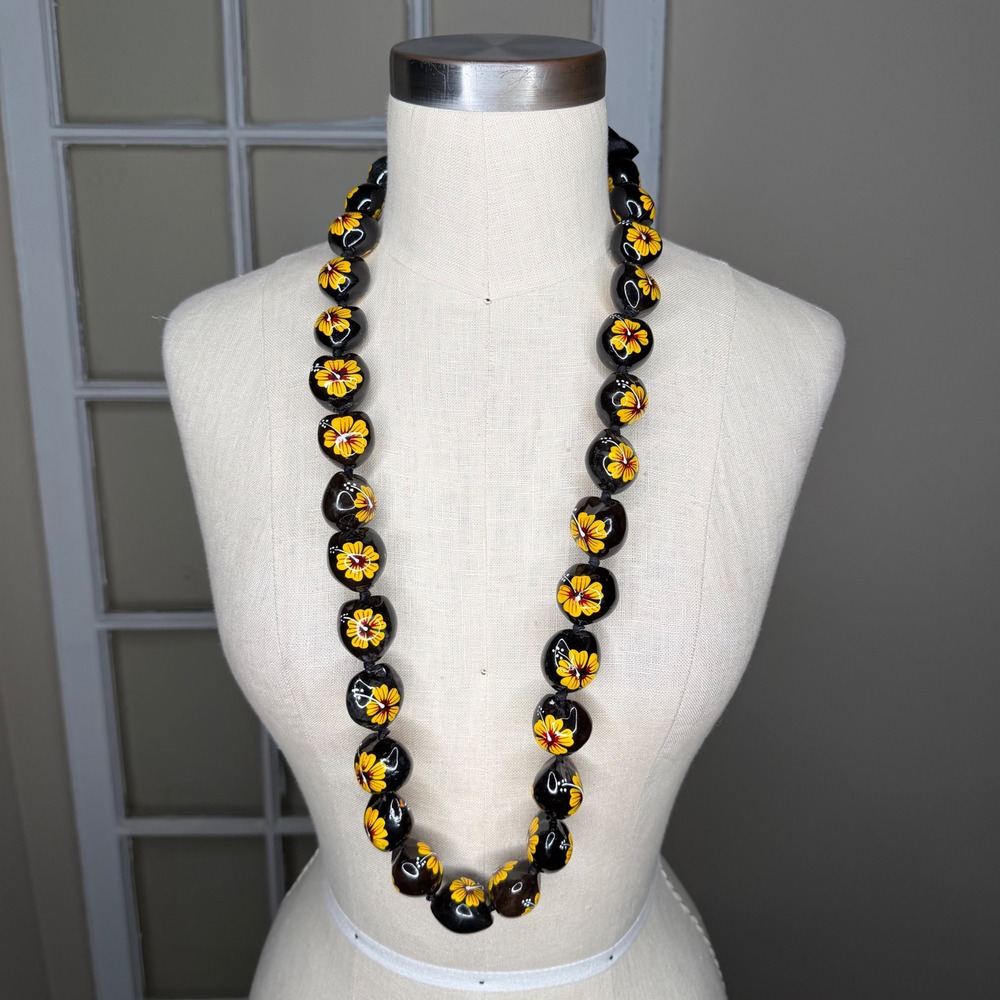 Hawaiian Kukui Nut Lei Black Yellow Hibiscus Hand Painted Women's Necklace
